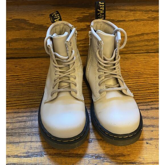 Doc Martens Girls Nude Zipper Boots Size 9C Nice Toddler - Picture 1 of 8